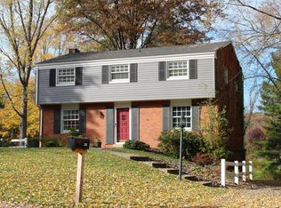 206 Falconhurst Dr N, Pittsburgh, PA 15238