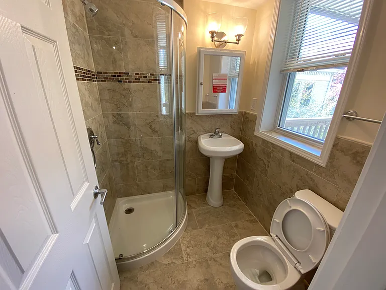 98 Toxteth St #3 — Photo 17