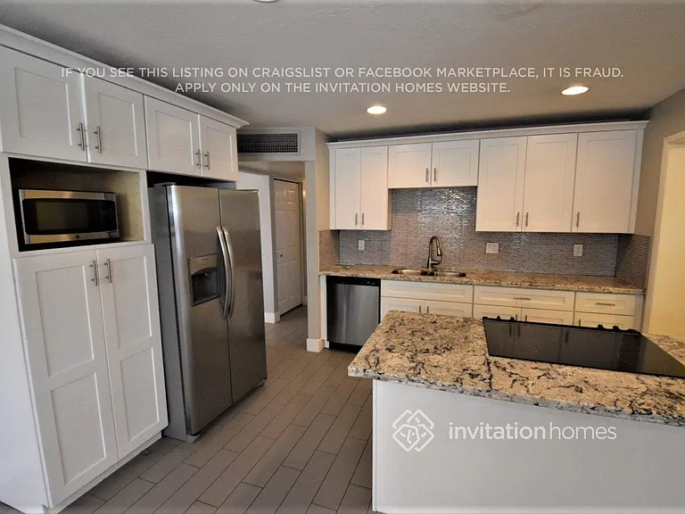 7501 E Latham St — Photo 8