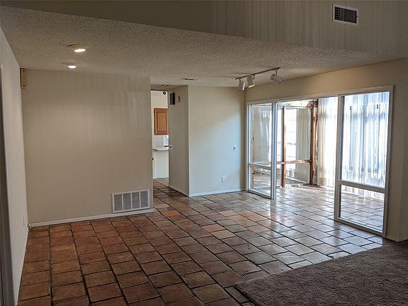 2nd image of 3674 Asbury St