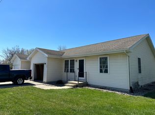 105 Short St, Chebanse, IL 60922