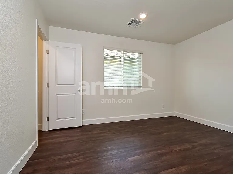 582 Topiary Park Ave — Photo 12