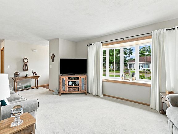 5th image of 2602 43rd St