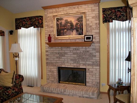 4th image of 655 Briarwood Ct