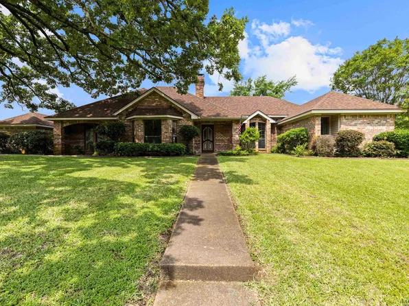 1307 Spring Tree Ln, Kilgore, TX 75662