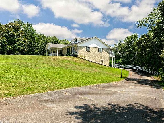 2nd image of 626 Charlotte Dr