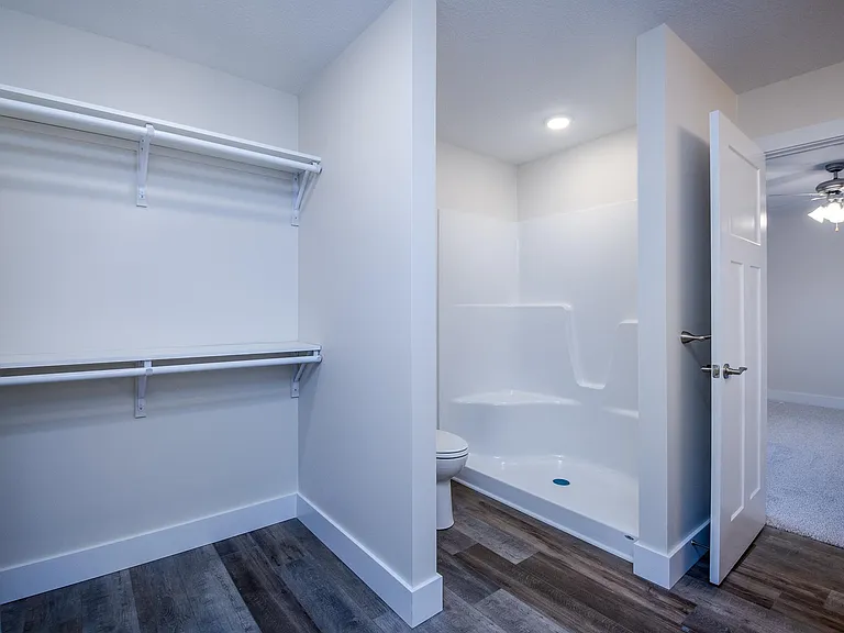 9250 Brook Hollow Ln — Photo 11