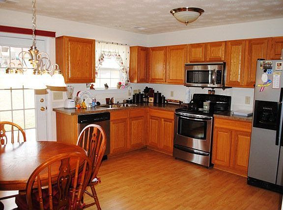 4th image of 2524 Magnolia Ct