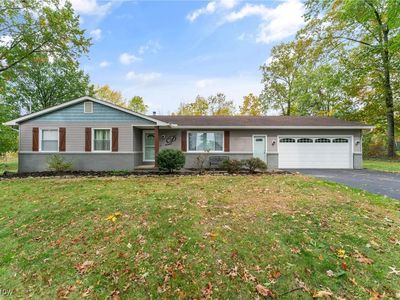 7111 Pine Grove Dr, Hubbard, OH, 44425