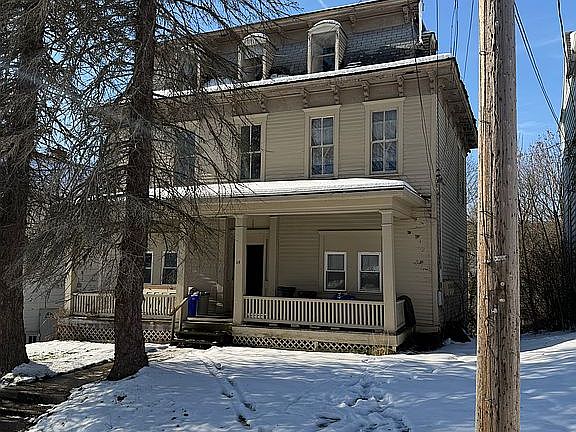 2nd image of 28 Pearl Ave