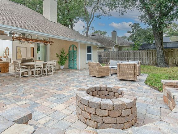 3rd image of 4969 Spanish Oaks Cir
