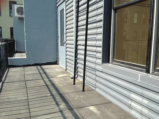 Rented by Easy Street Properties | media 18