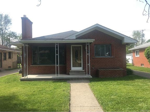 2nd image of 21451 Cambridge Ave