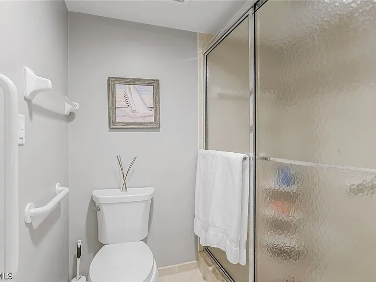 26235 Hickory Blvd #7B — Photo 18