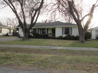 928 Maple St, Lancaster, TX 75146