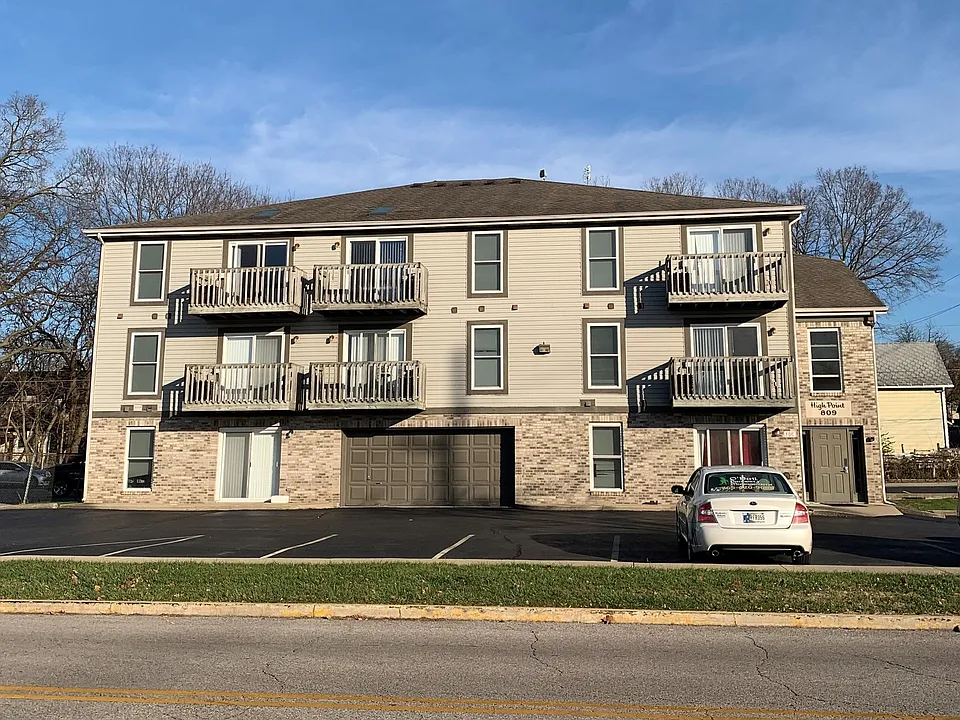 809 N 6th St. (High Point)