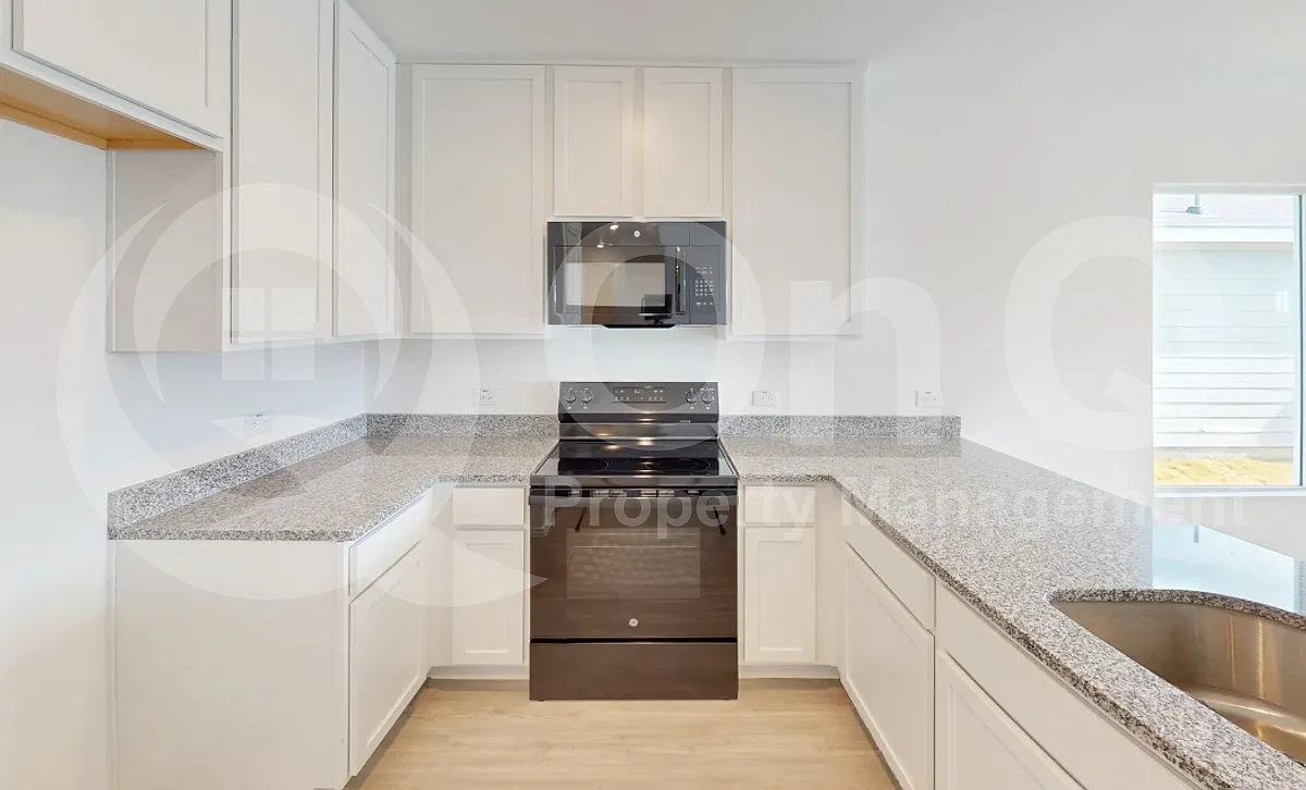 3 bed, 2.0 bath, 1481 sqft, $1,789 — Photo 4