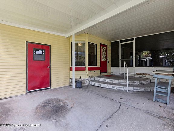 3rd image of 132 Rosewood Dr