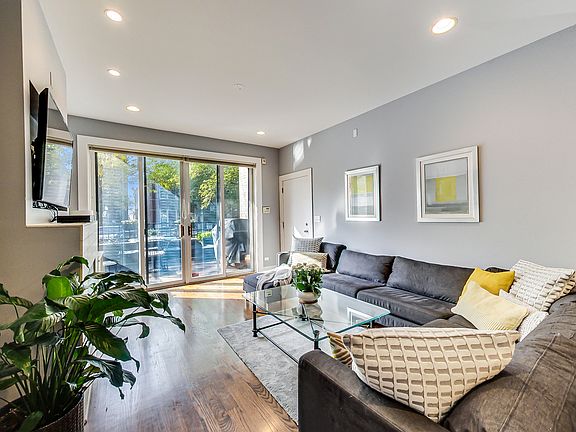 4th image of 1543 N Bosworth Ave #1
