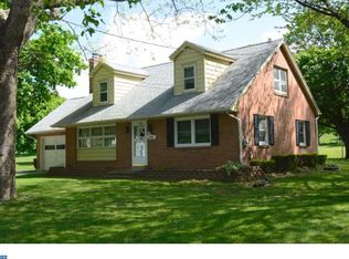 635 N Main St, Bernville, PA 19506