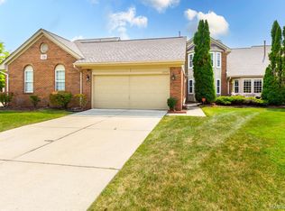 15743 Golfview Dr, Riverview, MI 48193