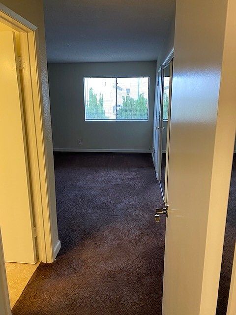 1st image of 415 N Broadway #17944811