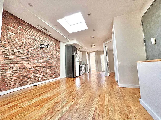 Rented by Doorway NYC, LLC | media 14