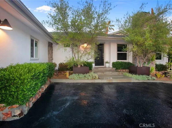 5117 Lubao Ave, Woodland Hills, CA 91364