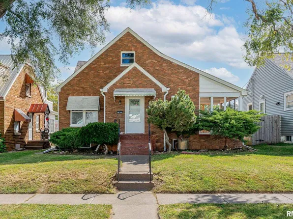 2029 Fillmore St, Davenport, IA 52804