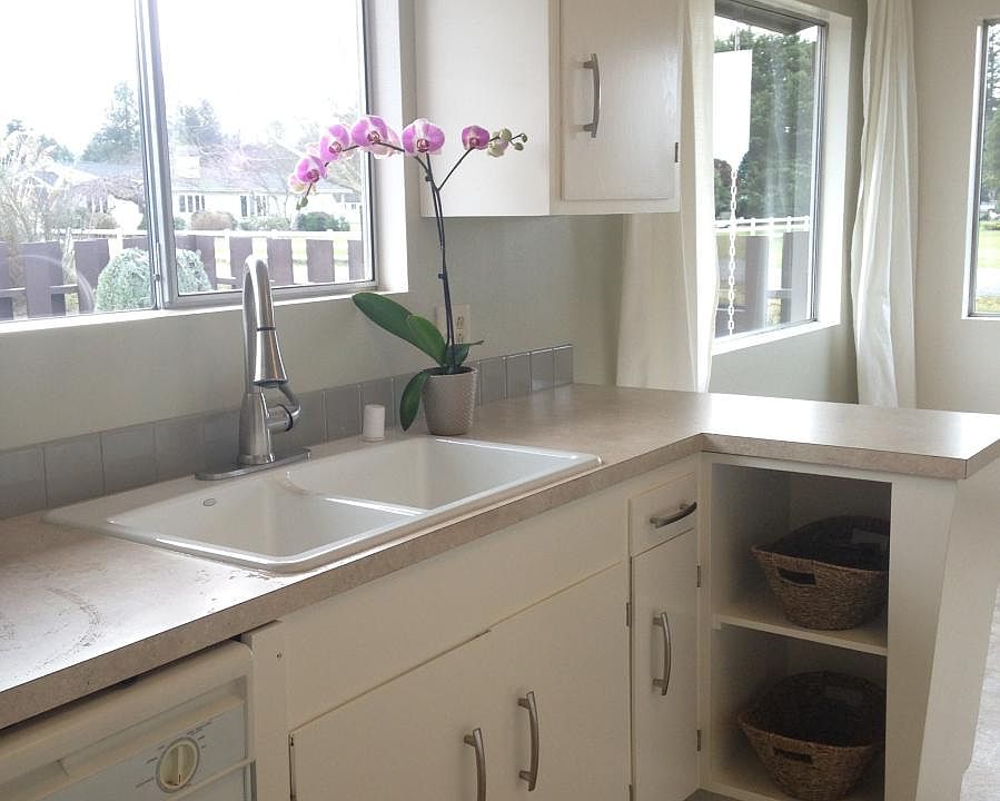 Sunny, south facing Kitchen