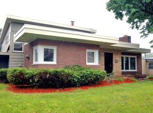 7430 S Euclid Pkwy, Chicago, IL