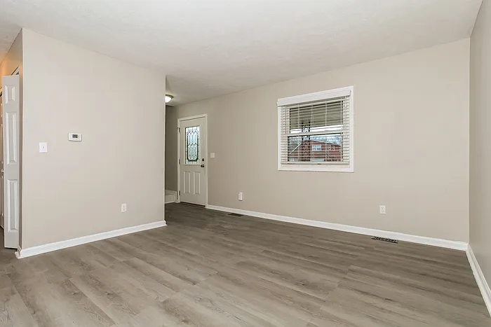 1737 Amarillo Dr — Photo 4