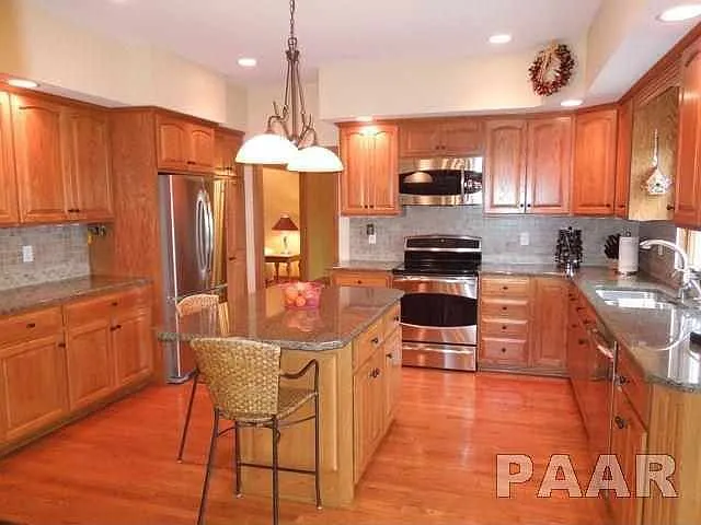 39 Saint Marks Cir photo 1