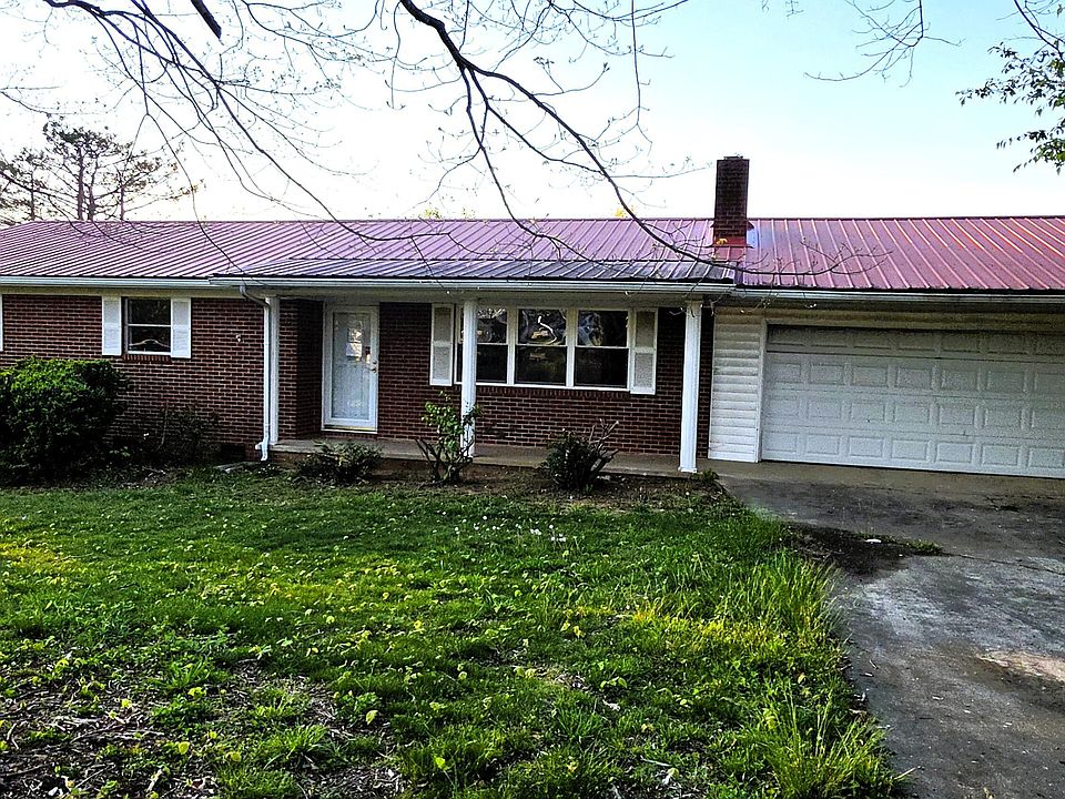 1st image of 2420 Pinecrest Cir