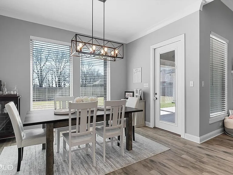 231 Conti Way — Photo 12