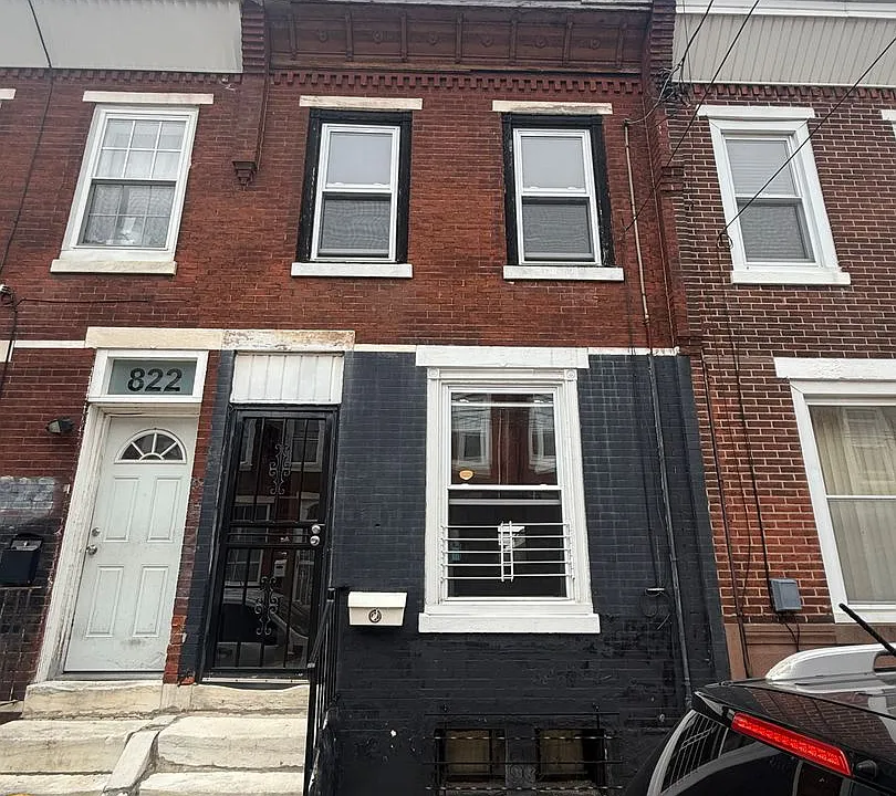 824 Winton St
