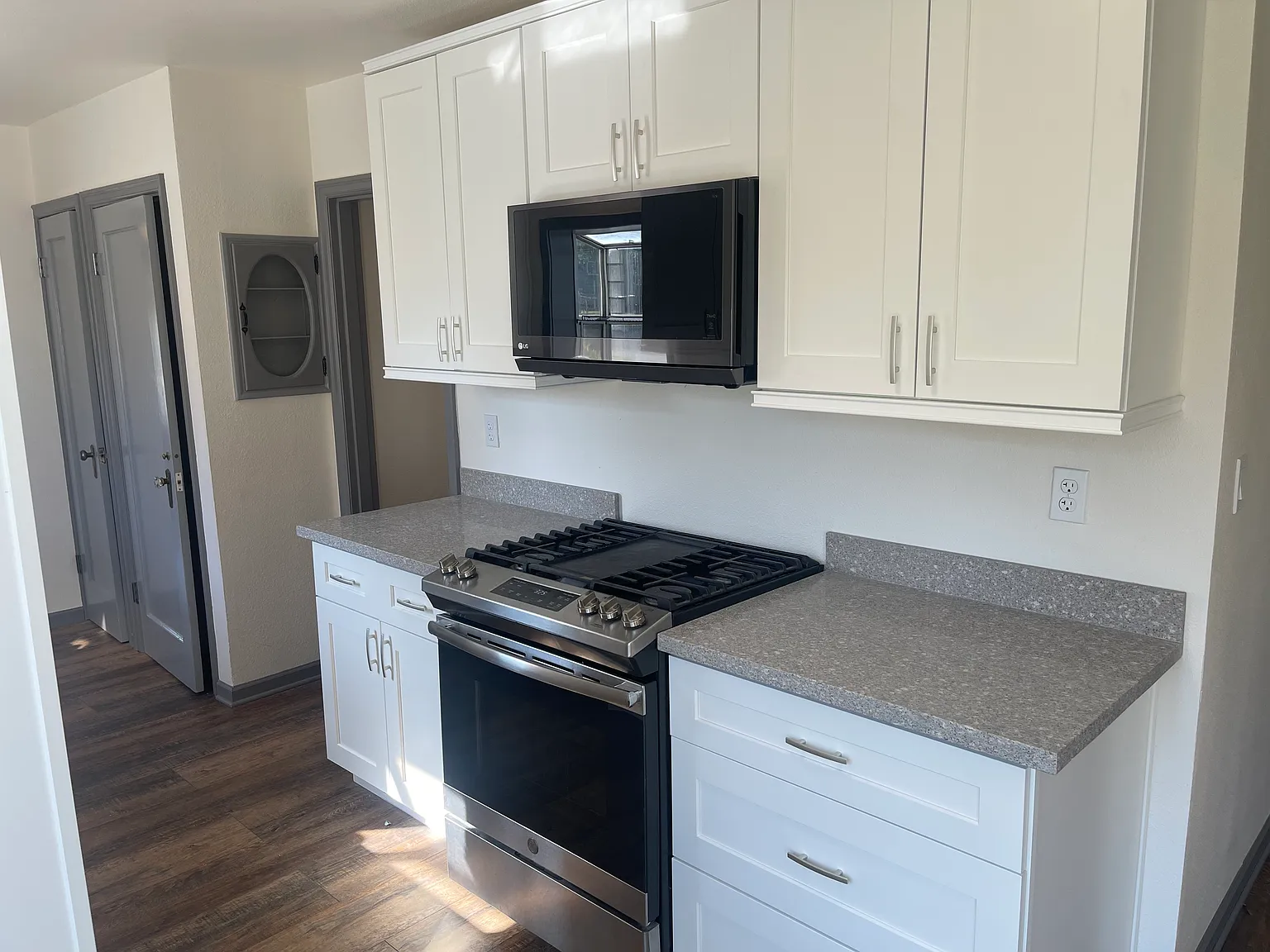 4 bed, 2.5 bath, 2630 sqft, $2,850 — Photo 4
