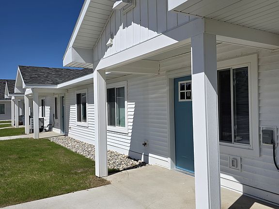 Each building has 3 apartments. Six apartments total at Pinebridge Place Apartments.