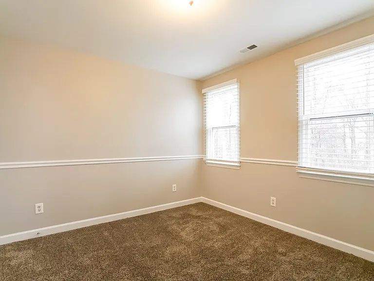 1001 Jumper Dr — Photo 14