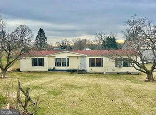 2 Old Chapel Ave, Boyce, VA 22620