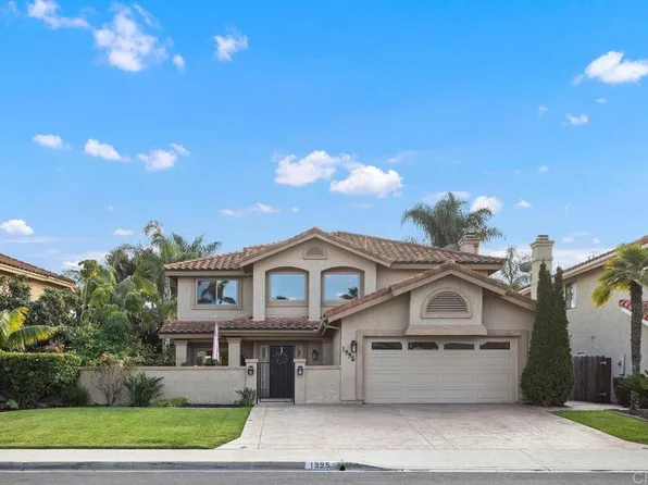 1995 Cherrywood St, Vista, CA 92081