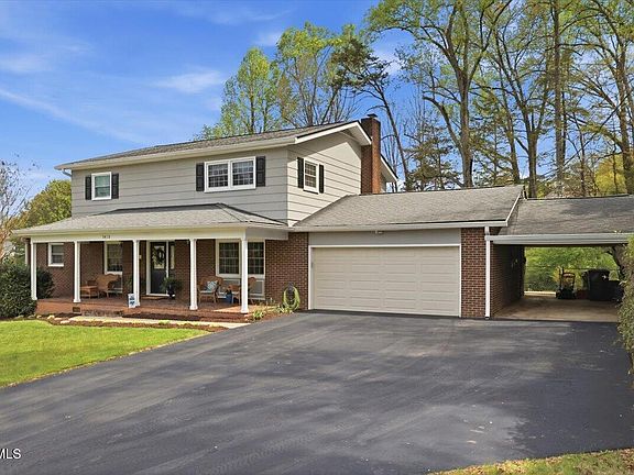 4th image of 1415 Woodmont Dr
