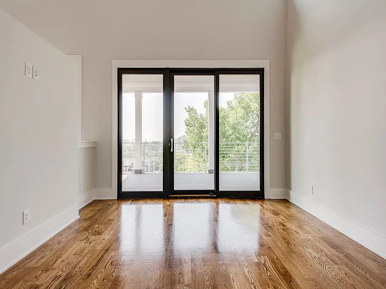3304 B Trevor St — Photo 29