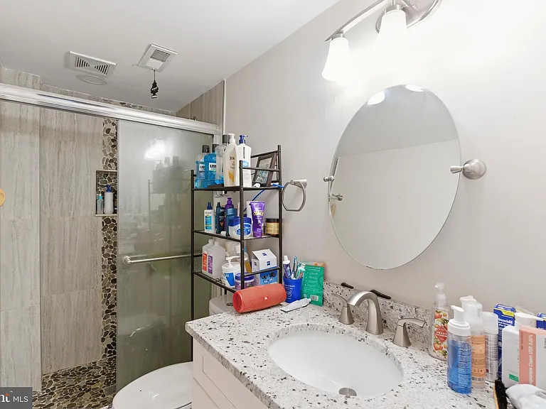 912 Shelley Rd — Photo 22