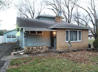 1402 S Dodgion St, Independence, MO 64055