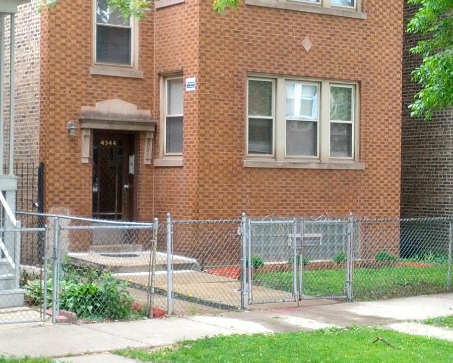 1st image of 4344 N Albany Ave APT 3