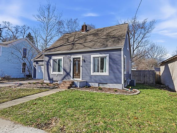 2nd image of 608 Park St