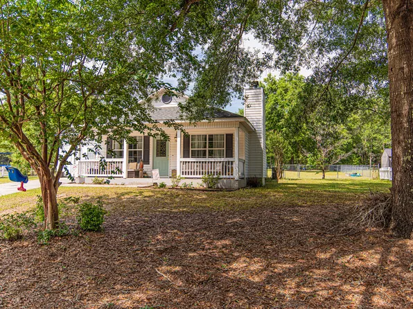 186 Hurley Dr, Defuniak Springs, FL 32433