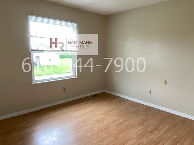 10 Cougar Dr — Photo 7