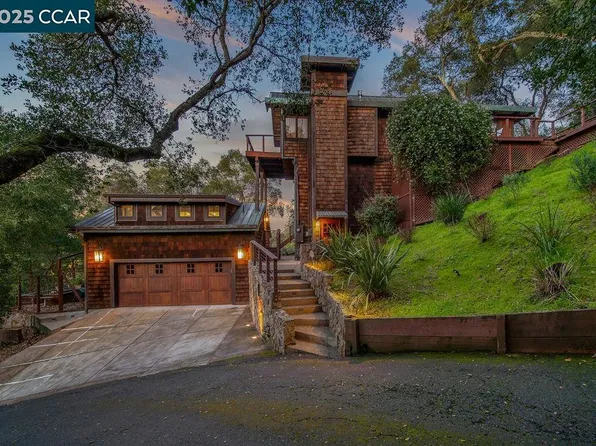 26 Moraga Via, Orinda, CA 94563